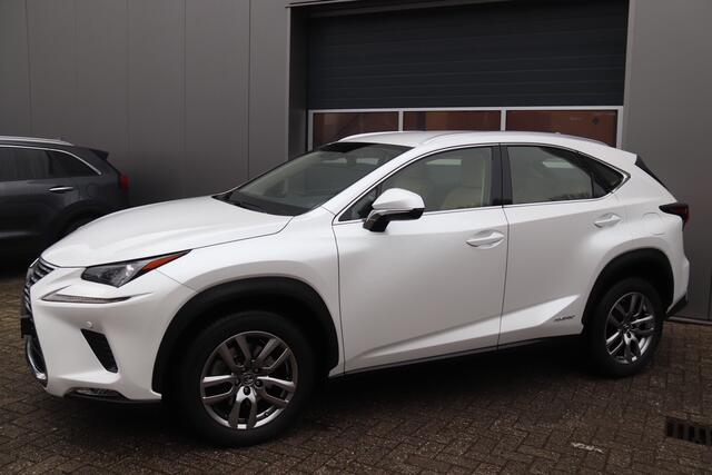 Lexus NX 300h AWD Luxury Line, Stoelverwarming, Camera, Cruise, Navi