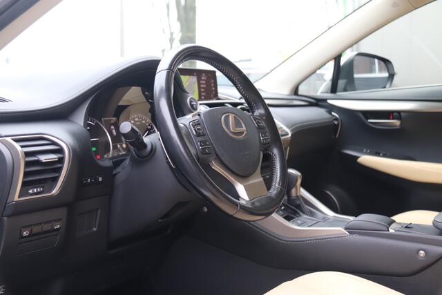 Lexus NX 300h AWD Luxury Line, Stoelverwarming, Camera, Cruise, Navi
