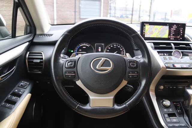 Lexus NX 300h AWD Luxury Line, Stoelverwarming, Camera, Cruise, Navi