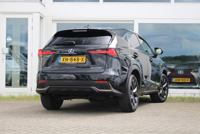 Lexus NX 300h Hybrid AWD F Sport Premium I Facelift I Mark Lev. I Pano I Applecarplay
