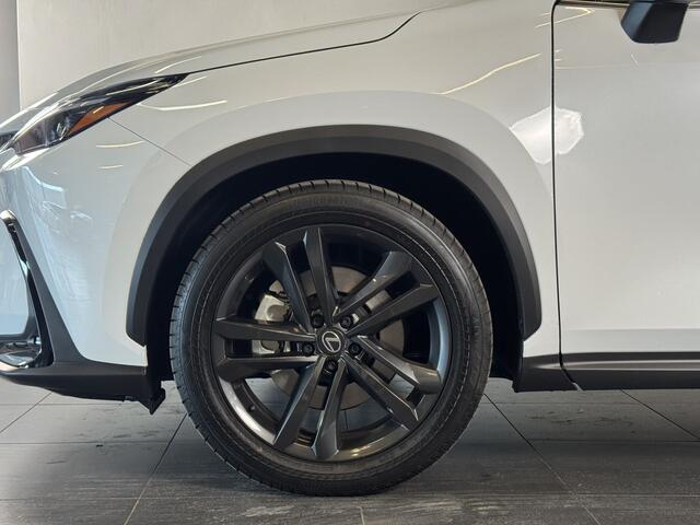 Lexus NX 450h+ AWD 35th Edition | Panoramisch schuif - / kanteldak |
