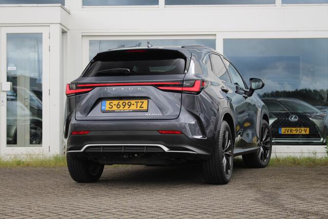Lexus NX 450h+ AWD F-SPORT I NL-auto! Open dak I Trekhaak I BTW auto I Uniek!