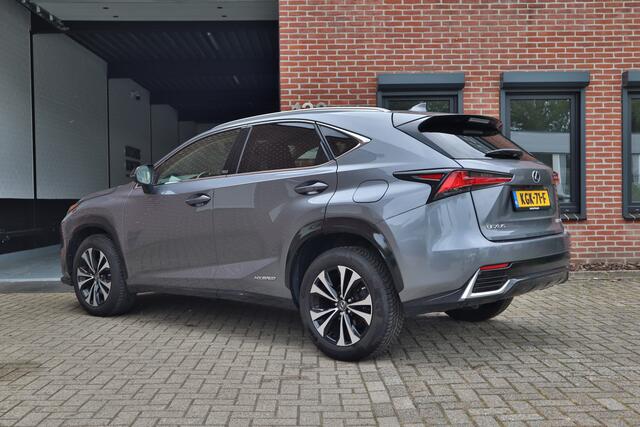 Lexus NX 300h AWD Executive Line Stoel verw, Lane assist, Cr, PDC, Camera