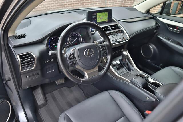 Lexus NX 300h AWD Executive Line Stoel verw, Lane assist, Cr, PDC, Camera