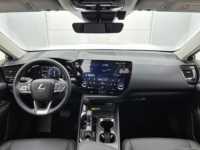 Lexus NX 450h+ AWD Luxury Line | Stoel- en Stuurverwawrming | Trekhaak 1.500 kg | Elektrische Achterklep |