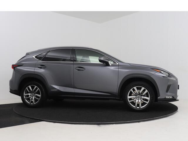 Lexus NX 300h AWD Luxury Edition | Dealer Onderhouden | Trekhaak | Stoel+stuurverwarming | Lederen bekleding | Voorstoelen Elektrisch Verstelbaar | Elektrische Achterklep | Cruise Control Adaptive |