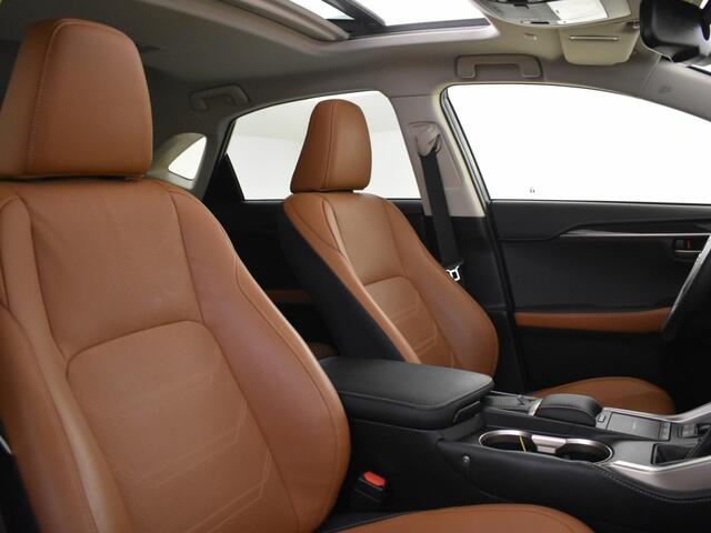 Lexus NX 300h AWD Executive Line | Panorama | Mark Levinson | Trekh.