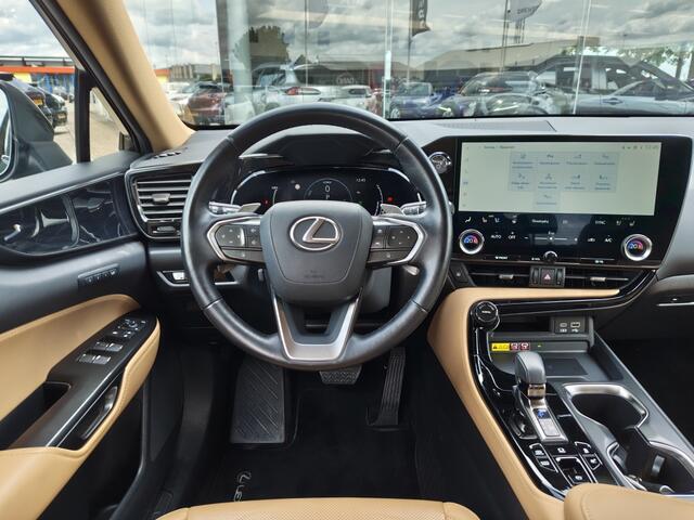 Lexus NX 450h+ AWD Executive Line | Trekhaak | 1500kg. Trekgew. | HUD | N