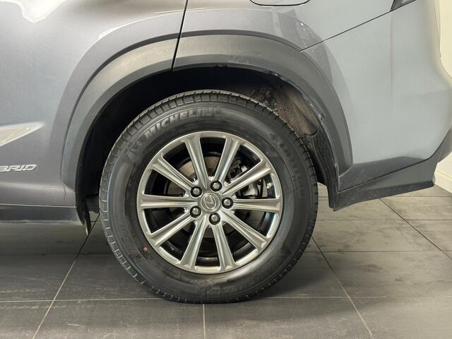 Lexus NX 300h AWD Business Line | Trekhaak | Navigatie |