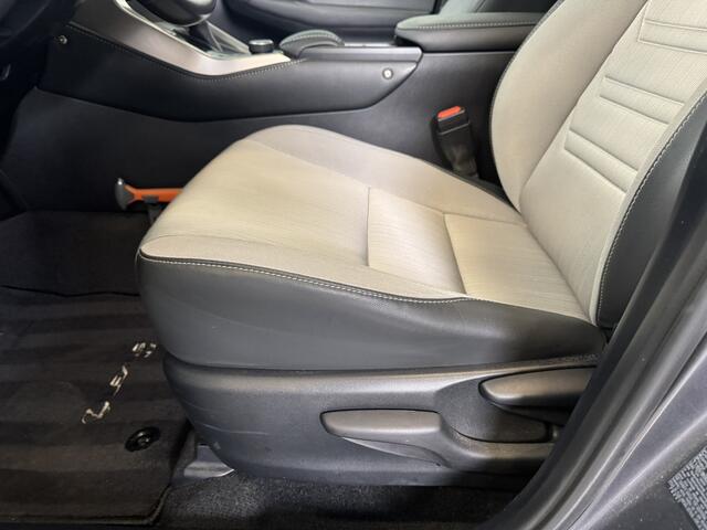 Lexus NX 300h AWD Business Line | Trekhaak | Navigatie |