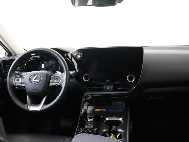 Lexus NX 450h+ AWD Luxury Line | Dealer Onderhouden | Memory Seats | Stoel+stuurverwarming| Stoelventilatie | 360 camera | Blind Spot Monitor | Elektrische Achterklep |