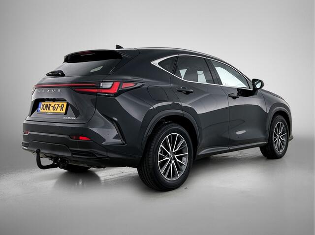 Lexus NX 450h+ AWD Luxury Line | Trekhaak 1.500 kg | Stoel- en Stuurverwarming | Plug-in Hybrid |