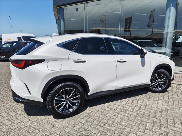 Lexus NX 450h+ AWD Luxury Line | Trekhaak | 1500Kg Trekgew. | Leder | And