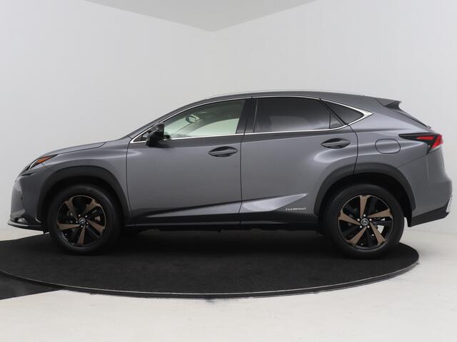 Lexus NX 300h AWD Premium | Stoelverwarming | Lederen bekleding | Premium uitgevoerd |