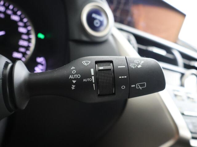 Lexus NX 300h AWD Premium | Stoelverwarming | Lederen bekleding | Premium uitgevoerd |