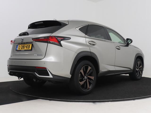 Lexus NX 300h AWD Luxury Line | Dealeronderhouden | Premium uitgevoerd | Stoelverwarming |