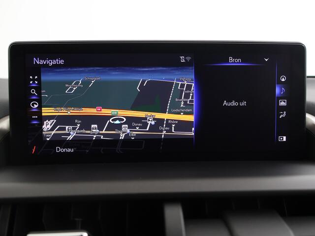 Lexus NX 300h AWD Luxury Line | Dealeronderhouden | Premium uitgevoerd | Stoelverwarming |