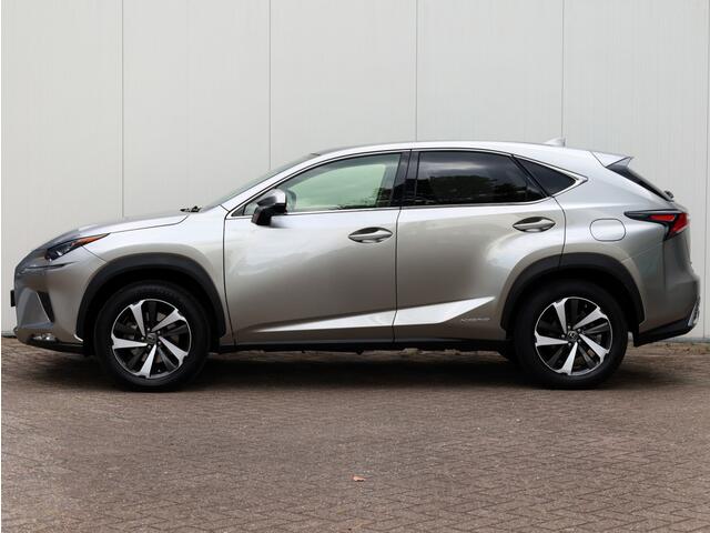 Lexus NX 300h AWD President Line | Panoramadak | Mark Levinson | Stoelventilatie