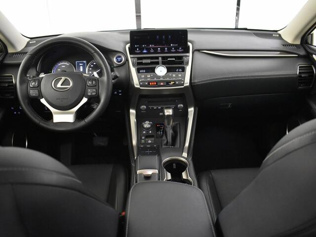 Lexus NX 300h AWD President Line / Mark Levinson / Pano / Trekhaak
