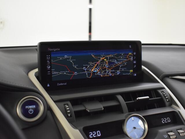 Lexus NX 300h AWD President Line / Mark Levinson / Pano / Trekhaak