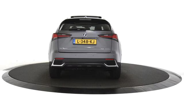 Lexus NX 300h AWD Executive Line Panoramadak / Dealer onderhouden / Leer