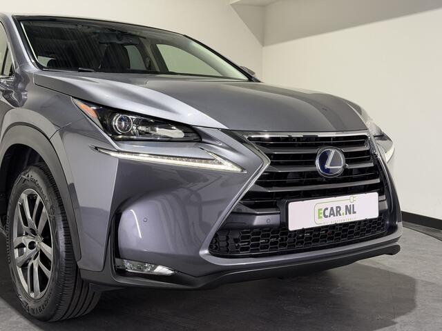 Lexus NX 300h AWD Luxury Line | ACC | Panoramadak | Leder interieur | Keyless