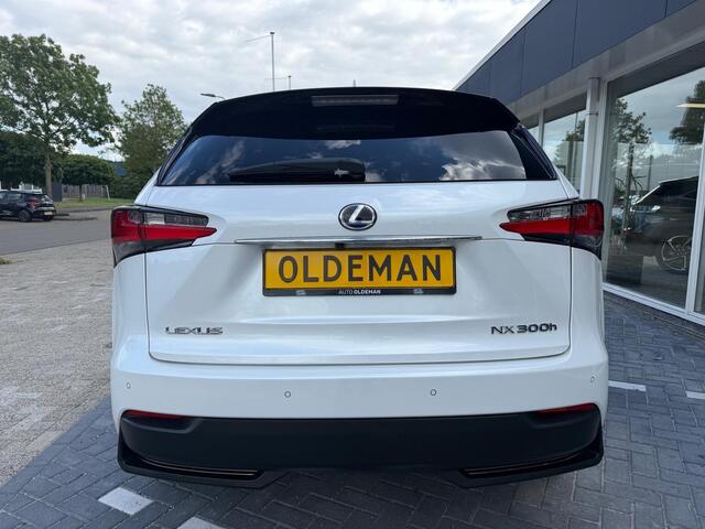 Lexus NX 300h AWD Luxury Line LEDER,CLIMA,NAVI,PARELMOER
