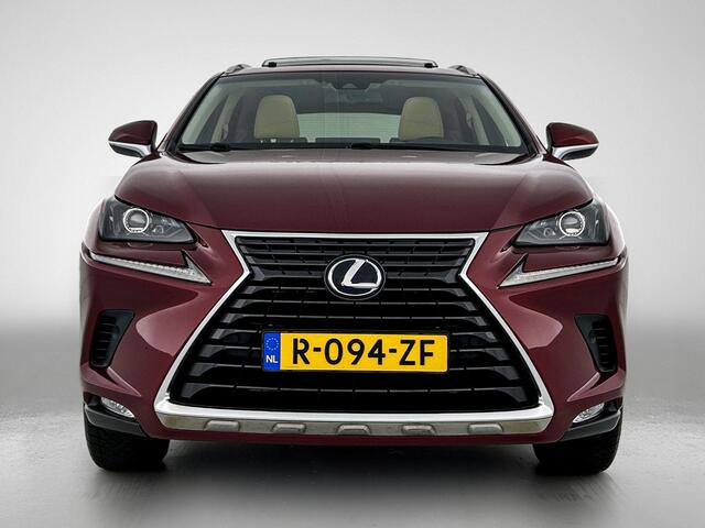 Lexus NX 300h AWD Luxury Line Limited | Schuif - / kanteldak | Fietsendragerbeugel |
