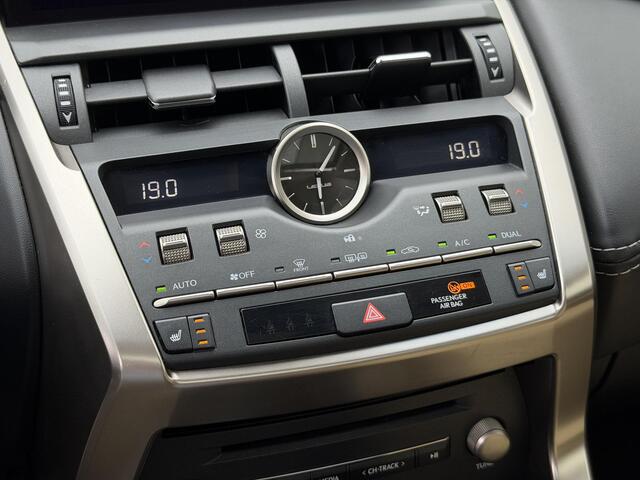 Lexus NX 300h AWD Luxury Line | Schuifdak/Leder/Trekhaak/Adapt.Cruise/DAB