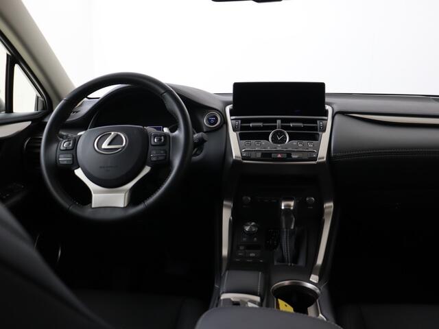 Lexus NX 300h AWD Business Line | Dealer Onderhouden | Schuif/kantel Dak | Lederen bekleding | Elektrisch Verstelbare stoel | Stoelverwarming | Adaptive Cruise Control | Elektrische achterklep | Navigatie | Climate Control