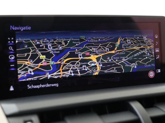 Lexus NX 300h AWD Business Line | Dealer Onderhouden | Schuif/kantel Dak | Lederen bekleding | Elektrisch Verstelbare stoel | Stoelverwarming | Adaptive Cruise Control | Elektrische achterklep | Navigatie | Climate Control