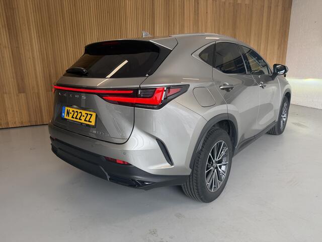 Lexus NX 450h+ AWD Launch Edition