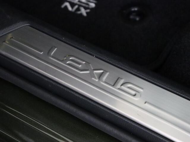 Lexus NX 450h+ AWD 35th Edition | Panoramisch Schuifdak | 20" LM Velgen | Demo | Direct Leverbaar |