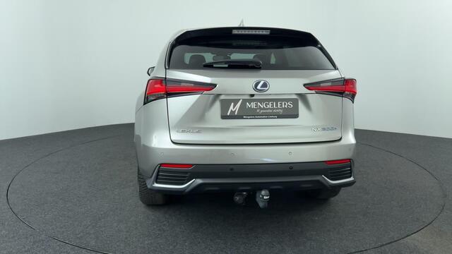 Lexus NX 300h AWD President Line, Pano!