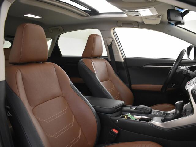 Lexus NX 300h AWD Luxury Line | Schuifdak | Mark Levinson | Trekhaak | Leder