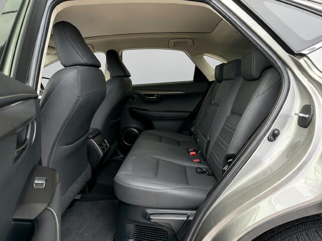 Lexus NX 300h AWD Premium | Carplay | Panoramadak | Stoelverwarming |