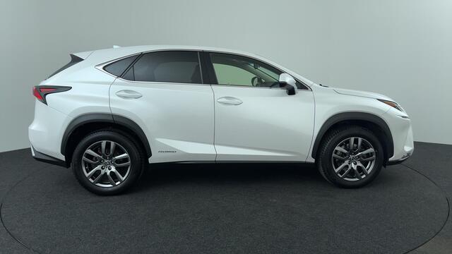 Lexus NX 300h AWD Luxury Line, Panodak, trekhaak!