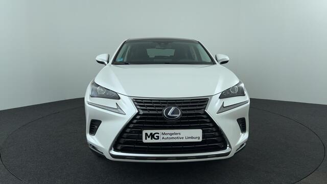 Lexus NX 300h AWD Luxury Line, Panodak, trekhaak!