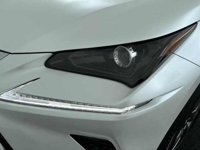Lexus NX 300h AWD Luxury Line, Panodak, trekhaak!