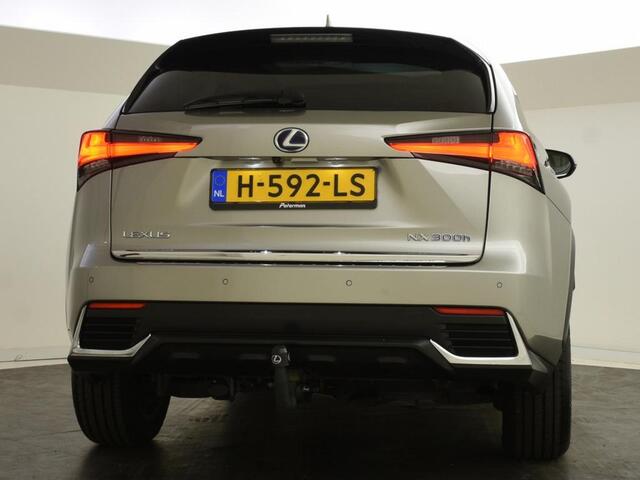 Lexus NX 300h AWD President Line | Mark Levinson | Pano | Trekhaak – foto 10