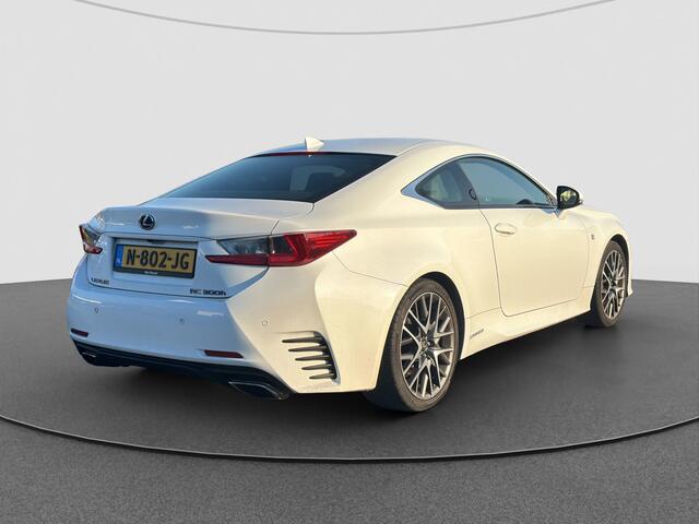 Lexus RC 300h F SPORT | Dealer onderhouden | Dodehoek | Keyless | Stoel vent.