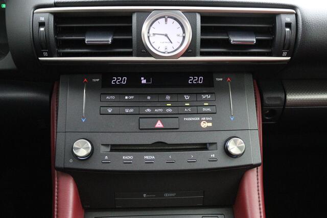 Lexus RC 300h F Sport Line | Dealeronderhouden | Schuif-/kanteldak | Stoelkoeling | Parkeersensoren