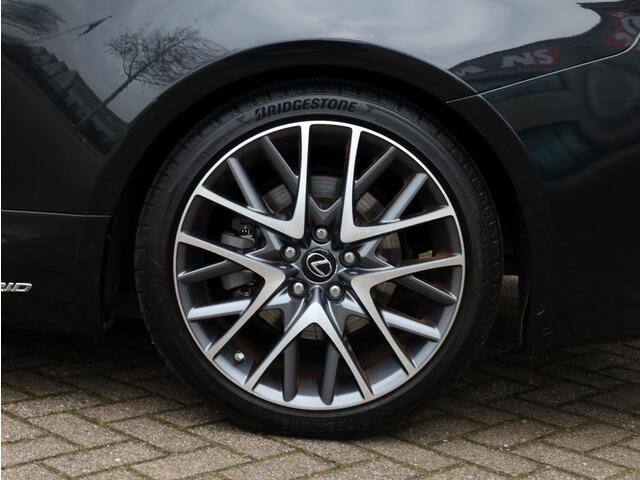 Lexus RC 300h F SPORT Line | Mark Levinson | Safety Pack | Stoelventilati