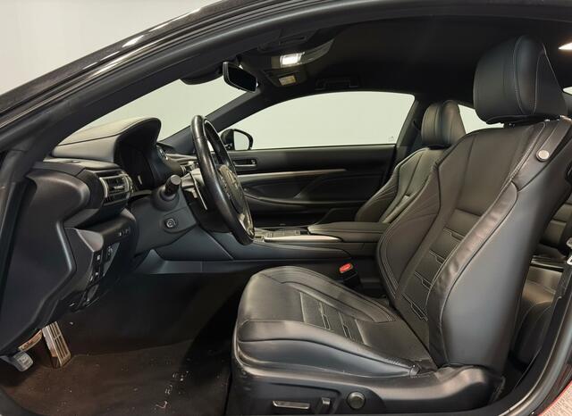 Lexus RC 300h F Sport Line | Carplay | Stoelverwarming & Koeling | Stoelgeheugen |