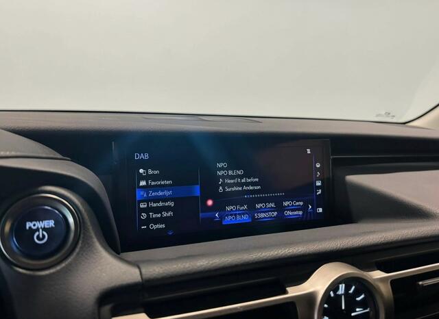 Lexus RC 300h F Sport Line | Carplay | Stoelverwarming & Koeling | Stoelgeheugen |