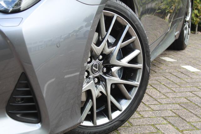Lexus RC 300h Luxury Line | Rijklaar | NL-auto | Schuifdak | Leder | Memory | Stoel-stuurverw./koeling | Blind Spot | Mark Levinson | Dealer onderhouden