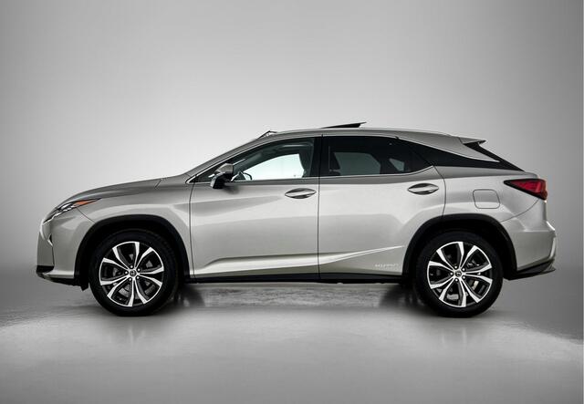 Lexus RX 450h 4WD President Line Limited | BTW voertuig | Schuif/kanteldak | Parkeersensoren voor+achter | Stoel ventilatie | Stoelverwarming | Elektrische achterklep | LED Adaptive | Cruise Conrol Adaptive | Navigatie