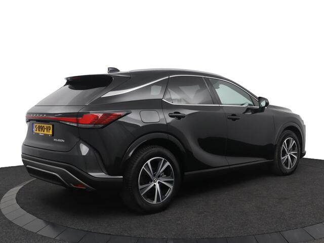 Lexus RX 450h+ Plug-in Hybrid Comfort Line | Smart Entry | Blind Spot Monitor | Lederen bekleding met 8-voudig verstelbare stoelen