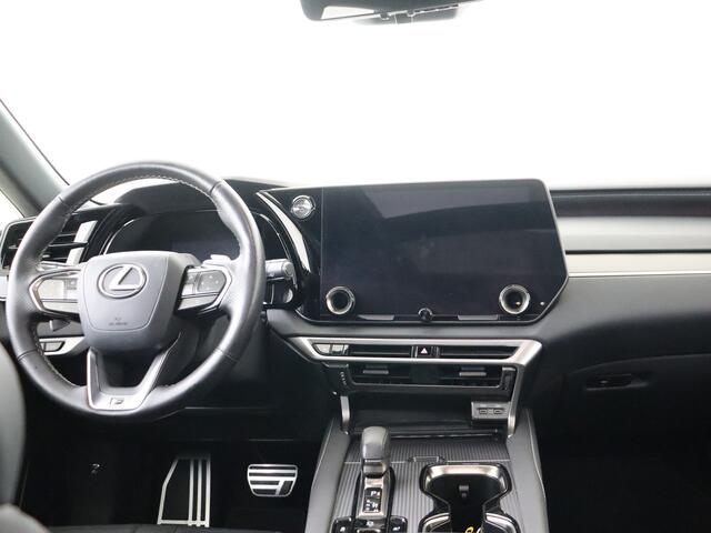 Lexus RX 500h F Sport Line | Dealer onderhouden | Mark Levinson | Panoramadak | Vierwielbesturing | 360 Camera | Lederen bekleding | Memory Seat | Stoel+stuurverwarming+achterbank | Stoelventilatie + achterbank |