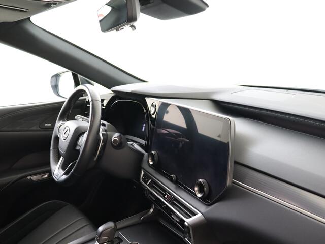 Lexus RX 500h F Sport Line | Dealer onderhouden | Mark Levinson | Panoramadak | Vierwielbesturing | 360 Camera | Lederen bekleding | Memory Seat | Stoel+stuurverwarming+achterbank | Stoelventilatie + achterbank |